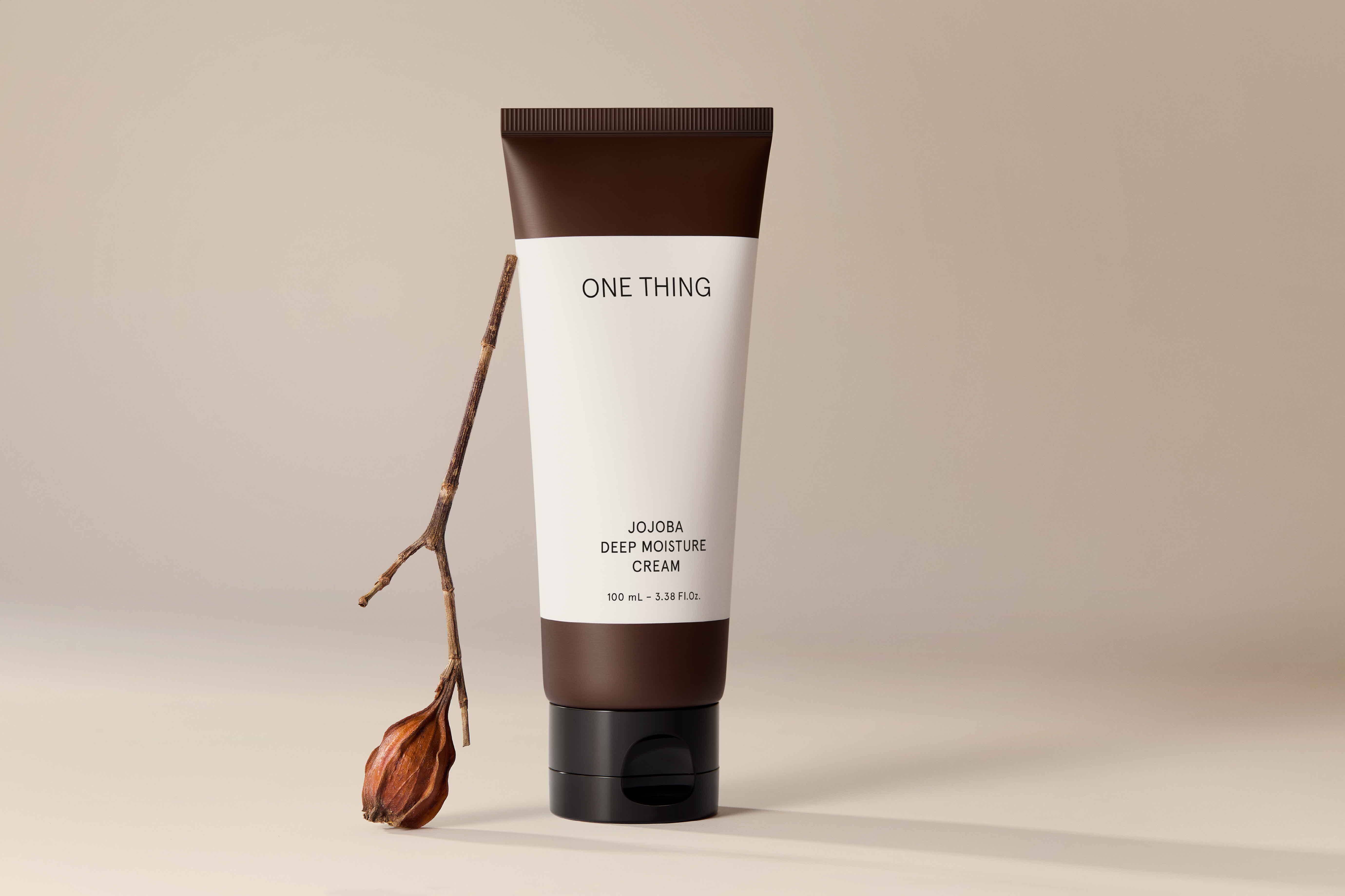 원씽(ONE THING) 호호바 딥 모이스처 크림_연출컷(1).jpg